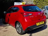 Używany Mazda 2 Inclusive 2016 Czerwony Hatchback