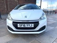 Used Peugeot 208 Access 2016 White Hatchback