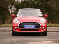 Usado Mini Cooper Classic 136 CV (100 kW) 2019 Rojo Utilitario