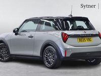 Usado Mini Cooper S Hatch 201 HP (147 kW) 2025 Prateado Citadino