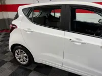 Used Hyundai i10 SE 67 HP (49 kW) 2018 White Hatchback