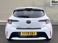 Used Toyota Corolla Design 116 HP (85 kW) 2019 White