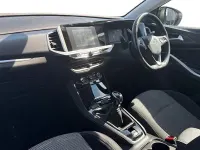 Used Vauxhall Grandland X Design Edition 131 HP (96 kW) 2023 White SUV