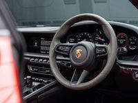 Usado Porsche 992 2022 Vermelho Cabrios