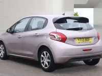 Used Peugeot 208 Active 70 HP (51 kW) 2013 Pink Hatchback