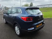 Begagnad Renault Kadjar Play 115 HK (84 kW) 2019 Blå SUV