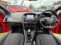 Used Ford Focus ST-Line 150 HP (110 kW) 2017 Red Hatchback