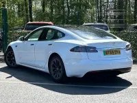 Used Tesla Model S 306 kW (417 HP) 2019 White Hatchback