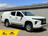 Used Mitsubishi L200 150 HP (110 kW) 2020 White Pickup