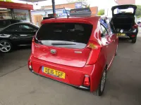 Used Kia Picanto 84 HP (61 kW) 2016 Red Hatchback