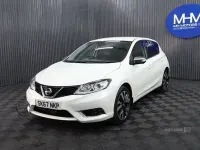 Used Nissan Pulsar Tekna 110 HP (80 kW) 2017 White Hatchback