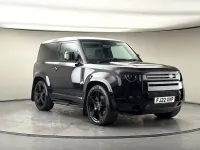 Używany Land Rover Defender S 400 KM (294 kW) 2022 Czarny SUV