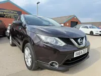 Usado Nissan Qashqai Acenta+ 110 HP (80 kW) 2015 Preto SUV