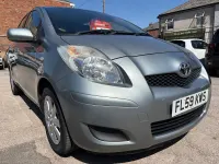Used Toyota Yaris 99 HP (72 kW) 2009 Silver Hatchback
