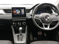 Second-hand Renault Captur Iconic 145 CP (106 kW) 2022 Roșu SUV