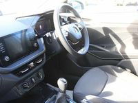 Used Skoda Fabia Colour Edition 59 HP (43 kW) 2023 Moon white metallic black magic pearl effect Hatchback