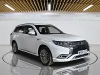 Used Mitsubishi Outlander P-HEV 209 HP (153 kW) 2018 White SUV