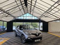 Used Renault Captur Dynamique 90 HP (66 kW) 2017 Grey and black SUV