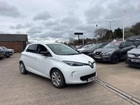 Used Renault Zoe Dynamique 64 kW (88 HP) 2016 White Hatchback