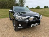 Used Toyota HiLux 150 HP (110 kW) 2016 Black Pickup