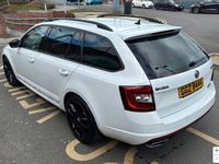 Used Skoda Octavia vRS 184 HP (135 kW) 2017 White Estate