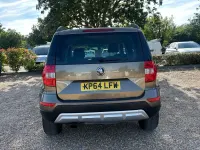 Used Skoda Yeti SE 105 HP (77 kW) 2014 Brown SUV
