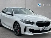 Begagnad BMW 128 Shadowline 265 HK (194 kW) 2024 Vit Halvkombi