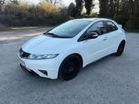Begagnad Honda Civic 138 HK (101 kW) 2011 Vit Halvkombi