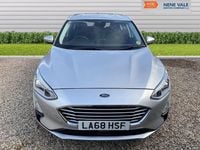 Used Ford Focus Zetec 100 HP (73 kW) 2019 Silver Hatchback
