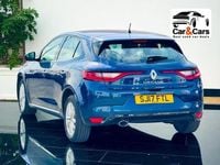 Gebraucht Renault Mégane IV Dynamique 130 PS (95 kW) 2017 Blau Kleinwagen