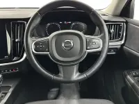 Used Volvo V60 Momentum 250 HP (183 kW) 2018 White Estate