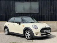 Used Mini Cooper Hatch 136 HP (100 kW) 2016 White Hatchback