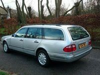 Usado Mercedes E240 Elegance 1999 Carrinha