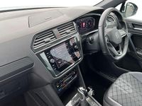 Used VW Tiguan R-line 150 HP (110 kW) 2022 Pure white SUV