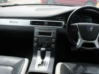 Used Volvo V70 R-Design 175 HP (128 kW) 2010 Silver Estate
