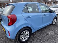 Used Kia Picanto 83 HP (61 kW) 2018 Blue Hatchback