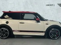 Usado Mini John Cooper Works Hatch 231 CV (169 kW) 2016 Blanco Utilitario
