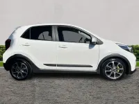 Used Kia Picanto X-Line 83 HP (61 kW) 2018 White Hatchback