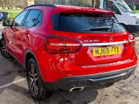 Used Mercedes GLA180 Urban 122 HP (89 kW) 2020 Red SUV