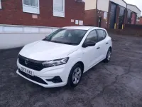 Used Dacia Sandero Essentiel 90 HP (66 kW) 2021 White Hatchback