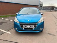 Used Peugeot 208 Active 82 HP (60 kW) 2013 Blue Hatchback
