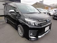 Begagnad Toyota Noah 2026 Svart