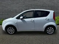 Used Vauxhall Agila 2013 White MPV