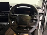 New Citroën Berlingo 101 HP (74 kW) 2025 White MPV