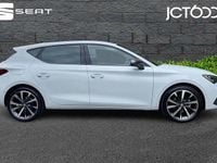 Used Seat Leon FR Sport 148 HP (108 kW) 2025 White Hatchback