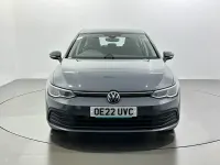 Usado VW Golf VIII Life 130 HP (95 kW) 2022 Cinzento Citadino
