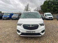 Used Vauxhall Combo Sportive 100 HP (73 kW) 2019 White MPV