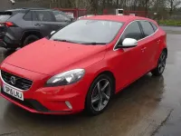 Used Volvo V40 R-Design 120 HP (88 kW) 2015 Red Hatchback