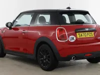 Used Mini Cooper Classic 134 HP (98 kW) 2020 Red Hatchback