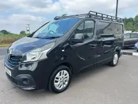 Used Renault Trafic 2018 Black MPV